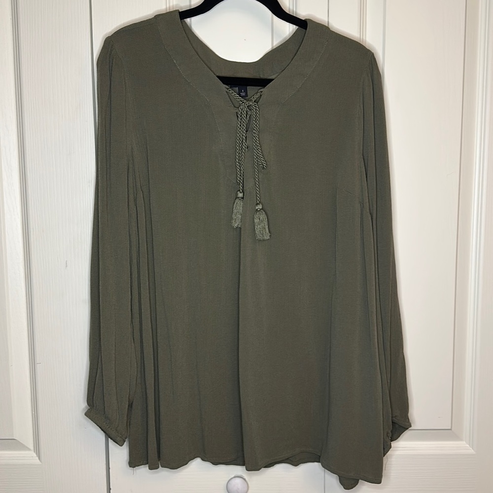 NWOT Torrid Sheer V Neck Tie Olive Green Long Sleeve Plus Size 1X